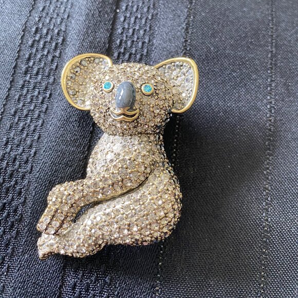 Heidi Daus King Koala Brooch - Picture 8 of 10